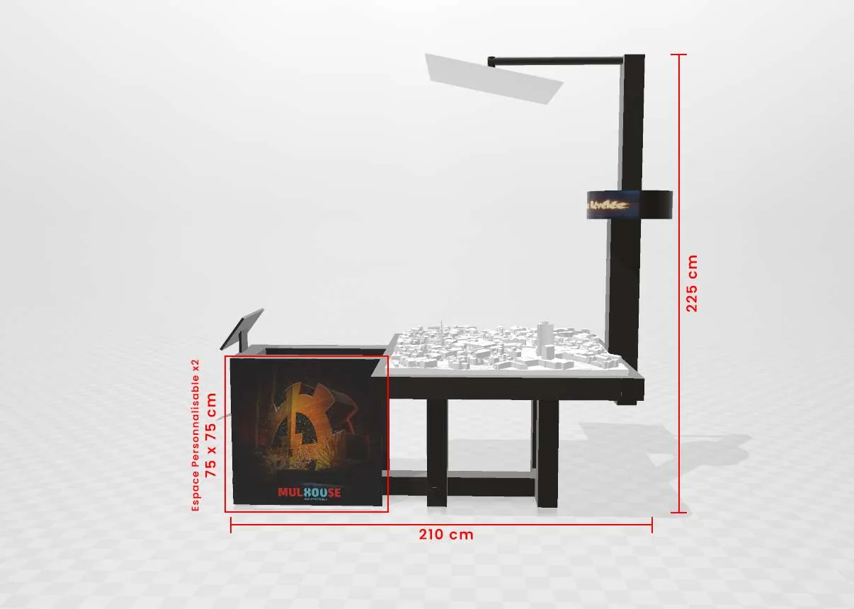 Dimensions : 210 cm de large, 225 cm de haut, deux espaces personnalisables de 75 × 75 cm
